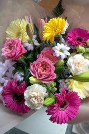 Floretta Bouquet in bright & cheery colours, standard size