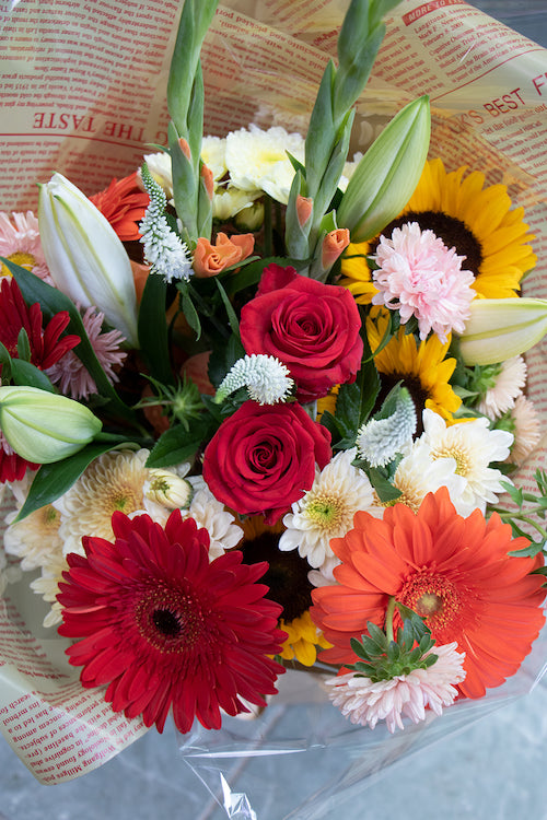 Floretta Bouquet in bright & cheery colours, standard size
