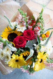 Floretta Bouquet in bright & cheery colours, standard size